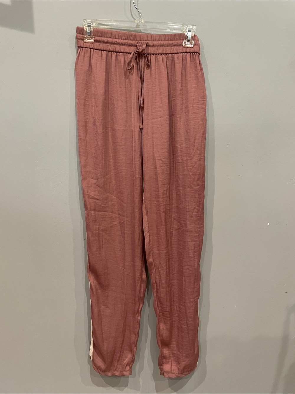 American eagle mauve joggers with white stripe small